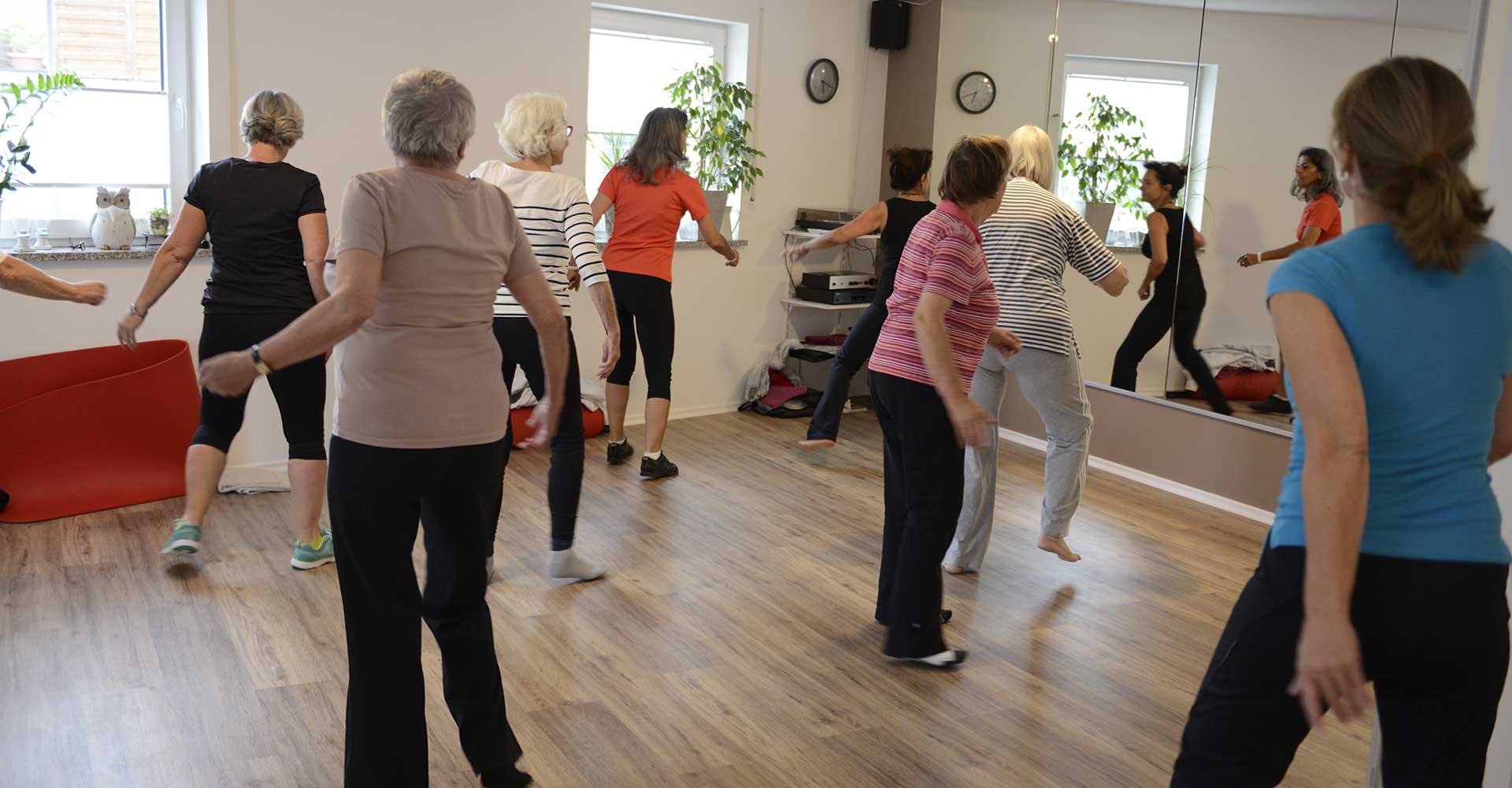 Gruppenkurs mit Hanteltraining